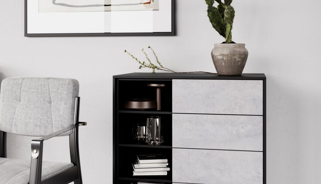 В интерьере